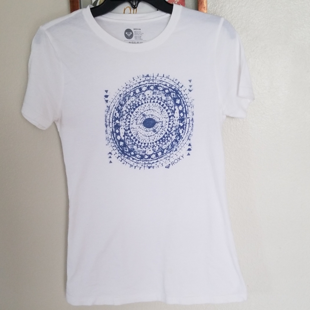 Roxy Graphic Tee - Medium